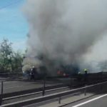Videón az égő kamion az M3-as autópályán