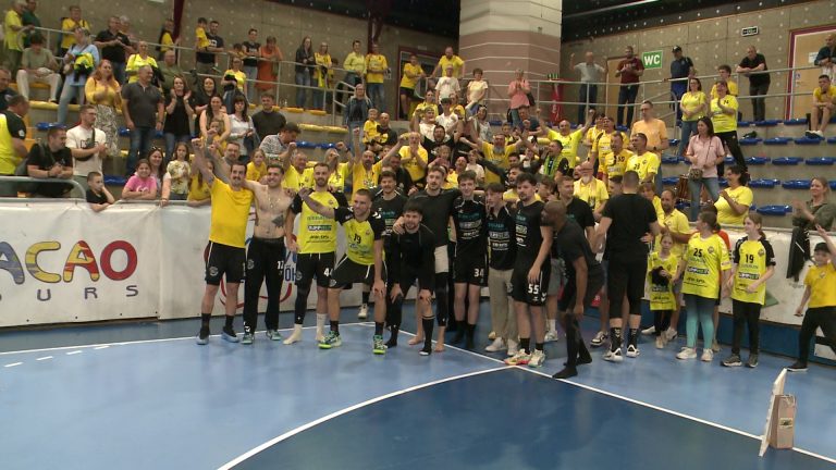 Győzelem, elszabadult indulatok és könnyes búcsú a szezonzárón