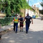 A templom tetejéről lopott