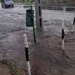 Főnyomócső tört el az Egri úton
