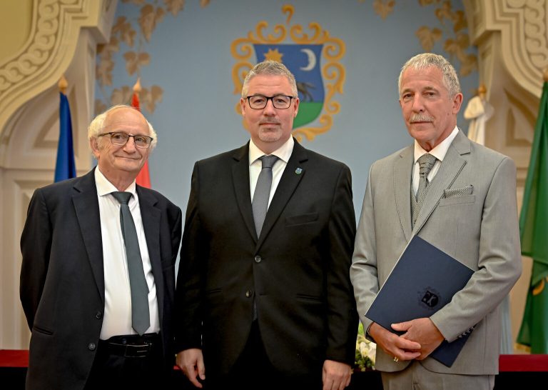 Két új díszpolgárt köszöntöttek a városnapon