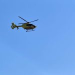 Baleset Gyöngyöstarjánnál – mentőhelikpoter érkezik a helyszínre