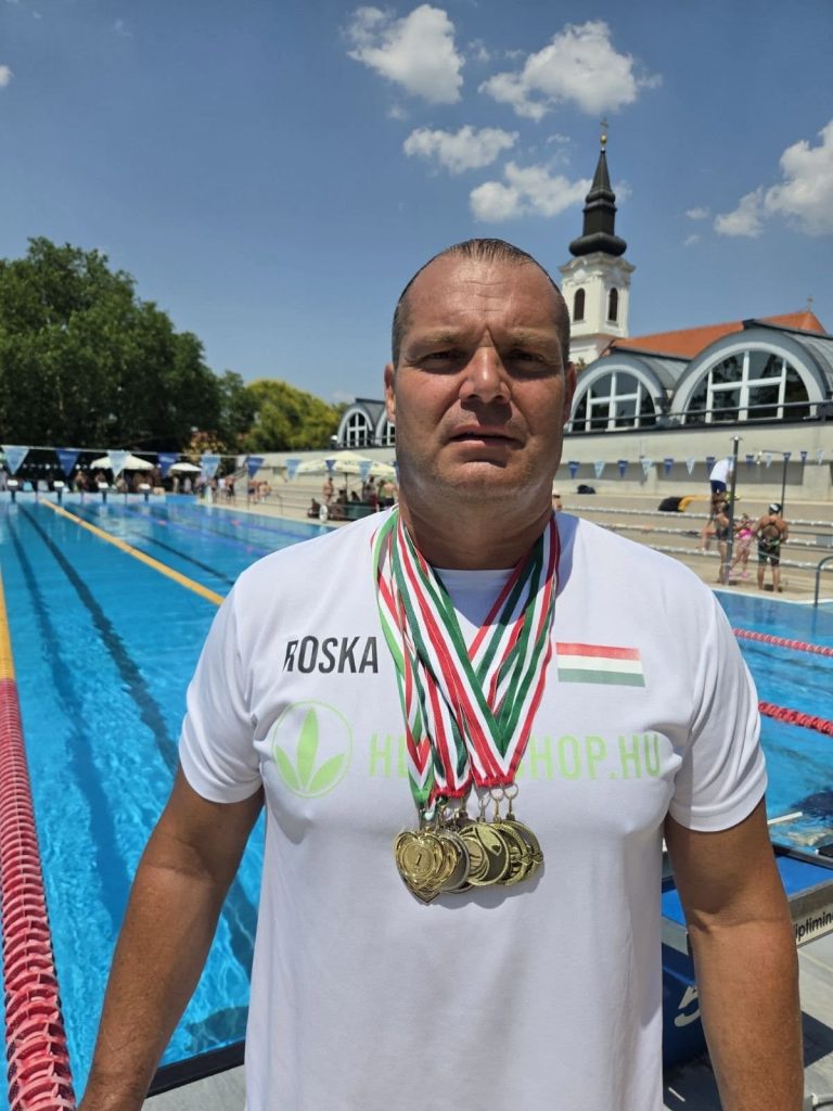 Magyar bajnoki címek sorát úszta össze Roska László