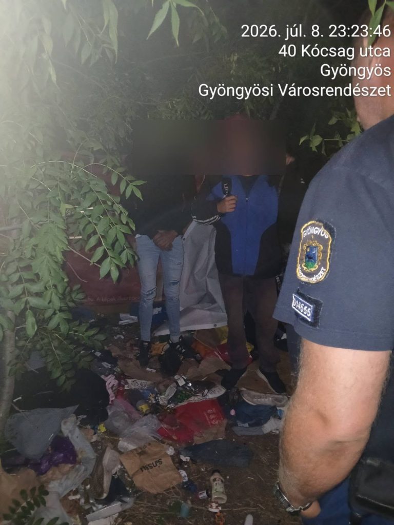 Iskola melletti sátortábort számoltak fel