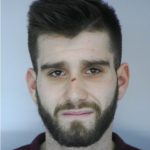 Eltiltás ellenére vezetett – keresik a 29 éves férfit