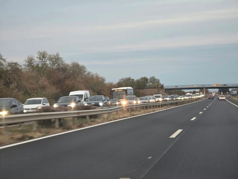 Óriási torlódás az M3-ason: több mint 10 kilométeres a dugó